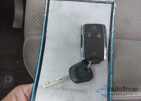 2014 Chevrolet Silverado 1500 1Lt z USA, uszkodzony, nr VIN 3GCUKREC4EG126853